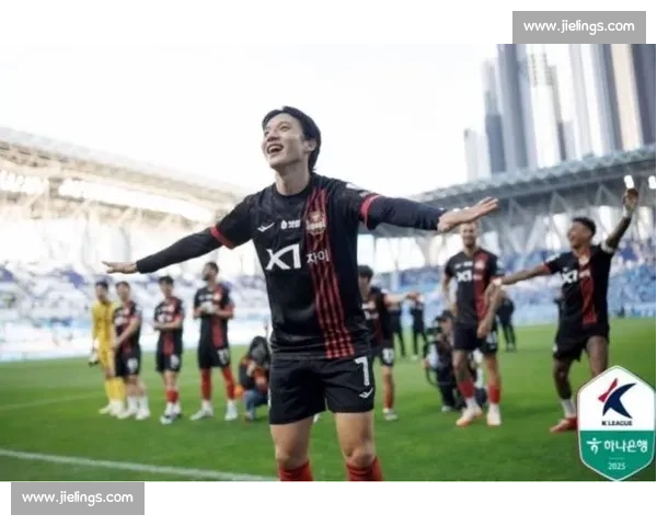 全晋旴蝉联 K1 月最佳:7 场 5 球 1 助助全北稳居榜首 全晋旴蝉联 K1 月最佳:7 场 5 球 1 助助全北稳居榜首