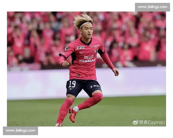 铃木彩艳：留欧踢球是长期目标，暂不考虑婚姻